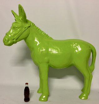 beeld-polyester-ezel groen 
