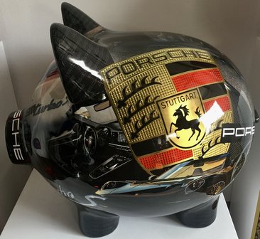 cartoon piggy racingteam