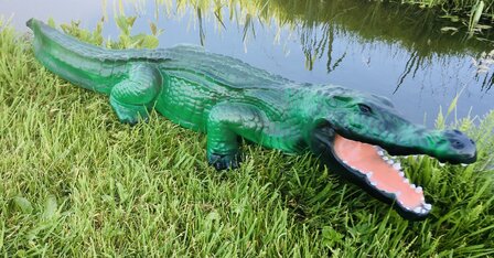 Krokodil beeld 110 cm naturel