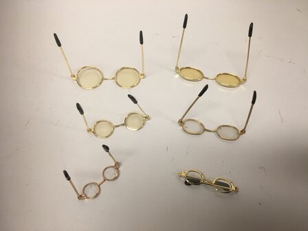 poppenbril messing met kunststof glazen