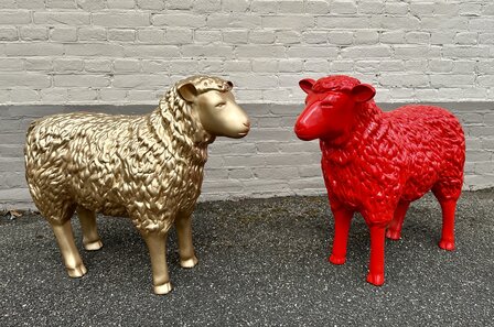 schaap polyester beeld 80 cm rood
