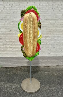 Pistolet-sandwich-broodje-gezond-op voet XXL