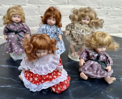 porseleinen pop Meggy vol body porselein set 5 poppen