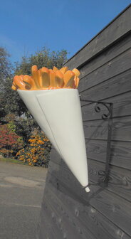 wandbeugel voor ijshoorn en frietzak 