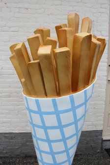 patat-frietzak-stoep reclame