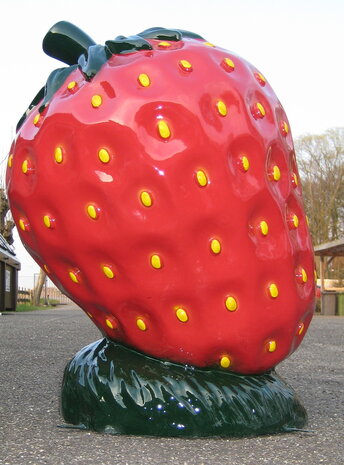 Aardbei decoratie op voet polyester
