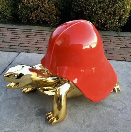 Schildpad-turtle- Darthelmet- red-goldplated