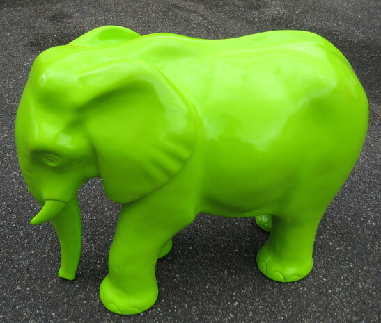olifant-ollie-polyester beeld 