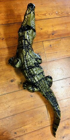 Krokodil beeld 110 x 23 cm dripping 