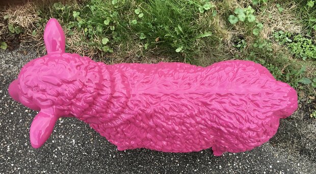 schaap polyester beeld 80 cm fuchsia roze autolak