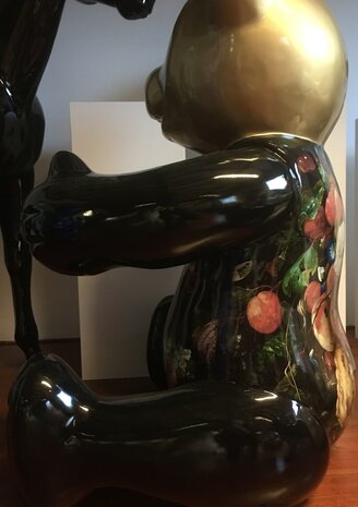 Teddy beer XXL kunsthars hoogglans zwart Flower design  