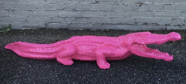 krokodil cyclaam roze polyester beeld 