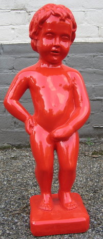 manneke pis kunsthars rood hoogglans