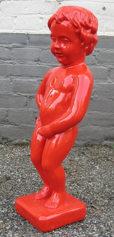 manneke pis kunsthars  beeld kunst kunststof plastic 