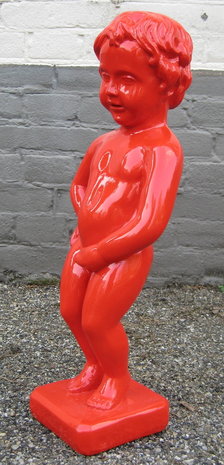 manneke pis kunsthars  beeld kunst kunststof plastic 