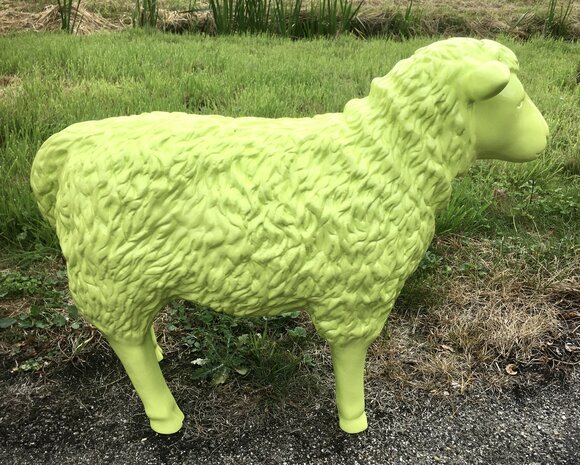 schaap polyester beeld 80 cm rood