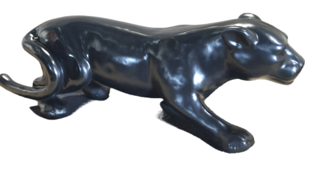 panter sluipend zwart 