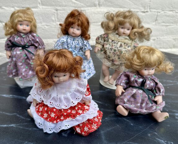 porseleinen pop Meggy vol body porselein set 5 poppen