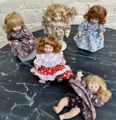 porseleinen pop Meggy vol body porselein set 5 poppen