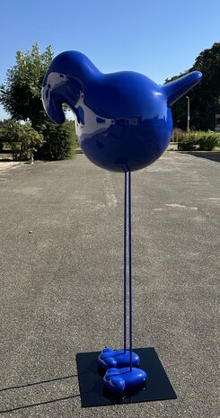 Vogel kunstwerk op metalen voet &ndash; blauw 