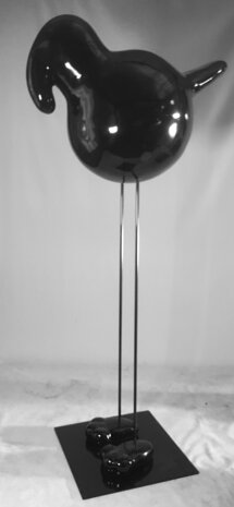 Vogel kunstwerk op metalen voet 