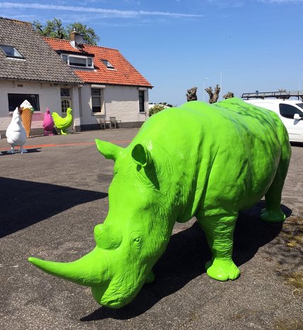 neushoorn rhino life size 