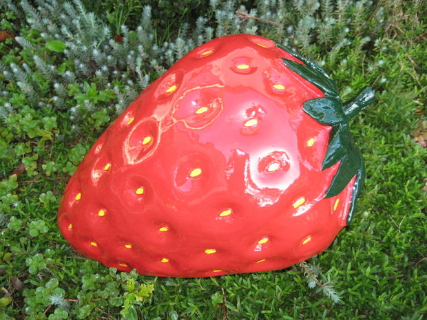 aardbei =polyester- decoratie 