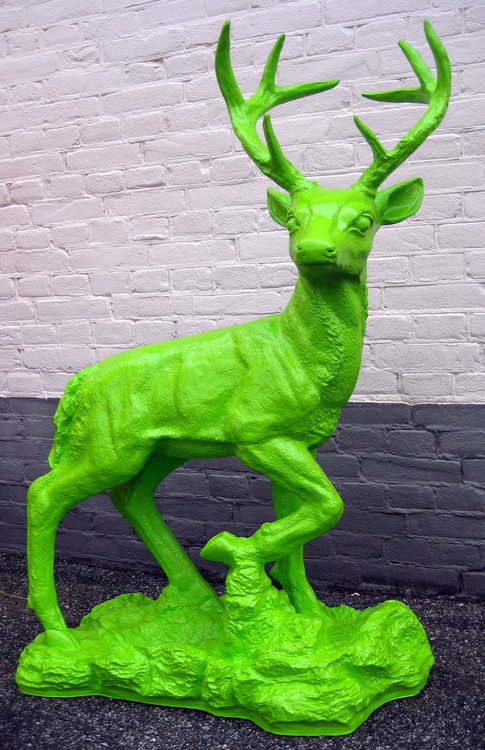Hert-gewei kunst beeld-hert-rots-polyester-groen