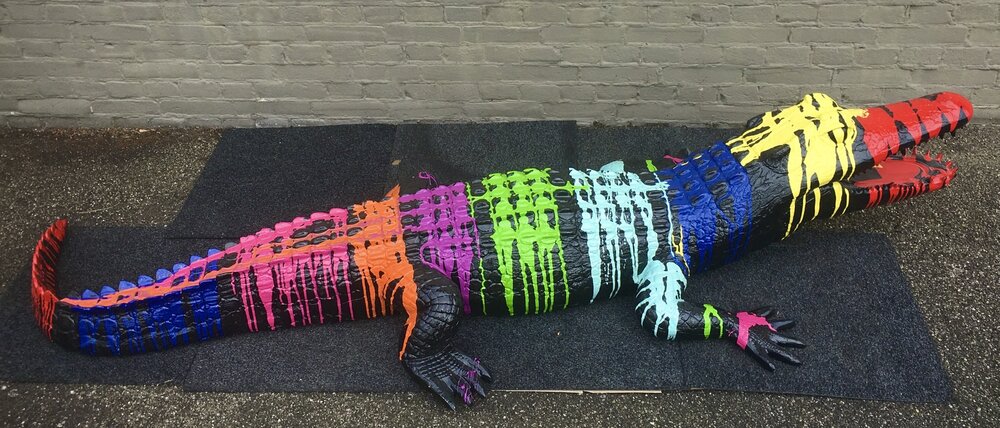 krokodil polyester kunst beeld design trash  210cm