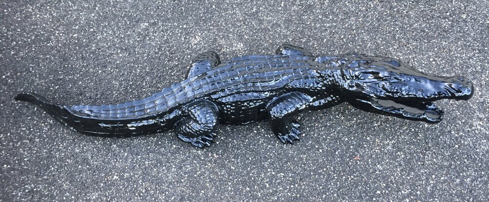Krokodil beeld 110 cm zwart hoogglans