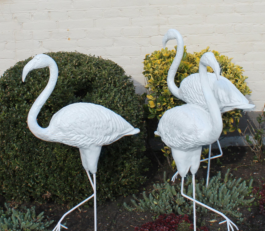 Flamingo beeld  87cm metalen poten wit
