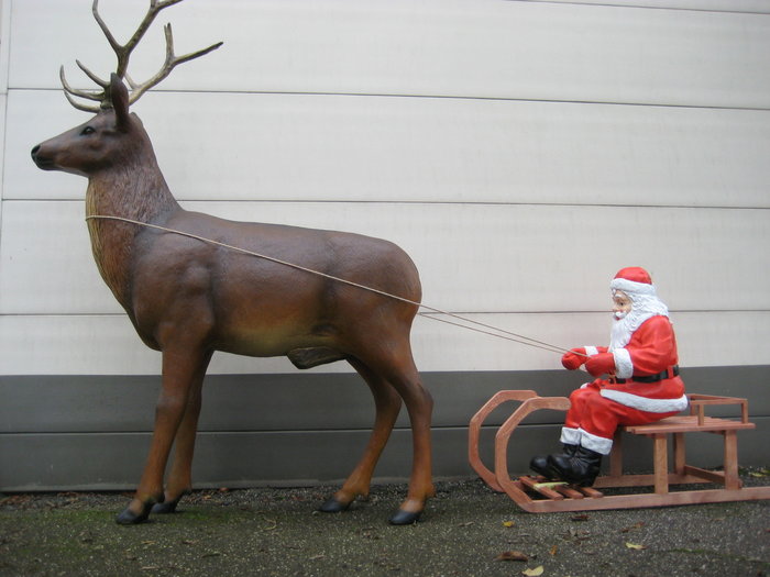 kerstman met slee rendier Decolife Dé polyesterbeelden en decoratie