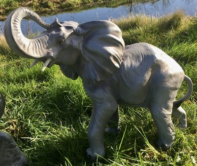 olifant staand 85 cm  polyester