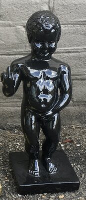 manneken Pis Kunsthars  zwart  28cm