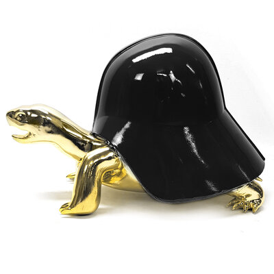 Schildpad- turtle- Darth vader helm- zwart- goldplated