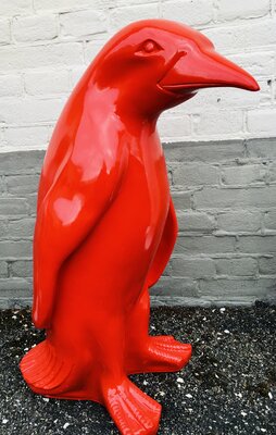pinguïn polyester rood 70cm