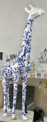 Giraffe 205 cm -kunst beeld Delft Blue Design
