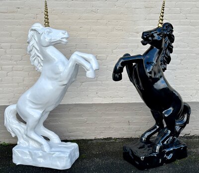 eenhoorn-polyester-beeld-unicorn-