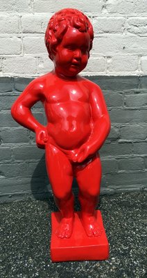 manneken Pis Kunsthars rood hoogglans beeld 62 cm