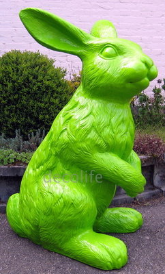 haas konijn XXL polyester kunst beeld groen autolak