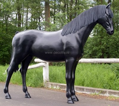 Levensgroot paard met kunstmanen en kunststaart -zwart