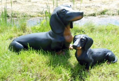 set 2 beelden Teckels Black&Tan