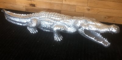 Krokodil beeld zilver Decolife Dé polyesterbeelden en decoratie webshop